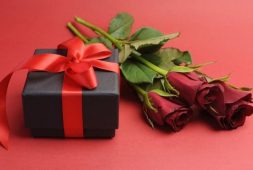 Điểm danh những món quà tặng mẹ chồng “cực xịn” giúp các nàng dâu ghi điểm